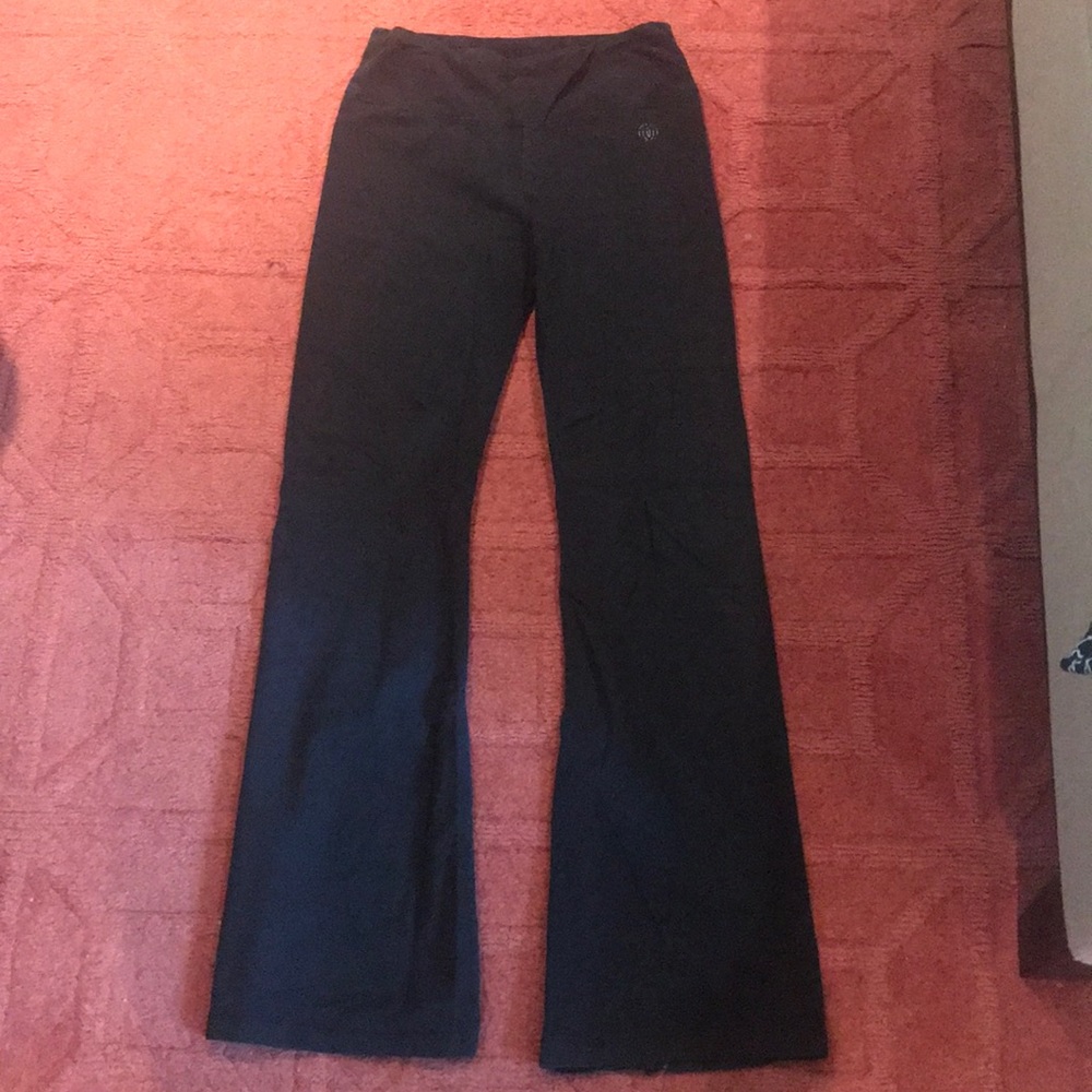 Yoga pants with cute butt design :)